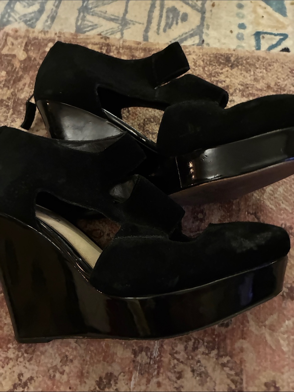 Rosegold Shoes Black Suede Cutout Wedge Heels 39 - Picture 3 of 5
